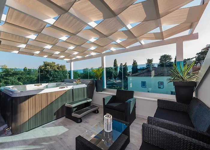 Luxury Morea Задар